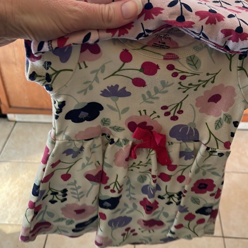 Baby clothes - Picture 3 of 3